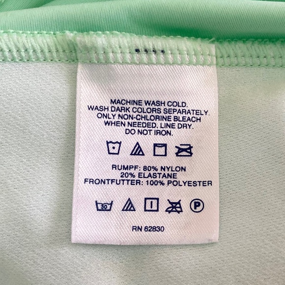 Girl’s size 7-8 Lands’ End short sleeved green butterflies swim top, swim shirt - Picture 6 of 7